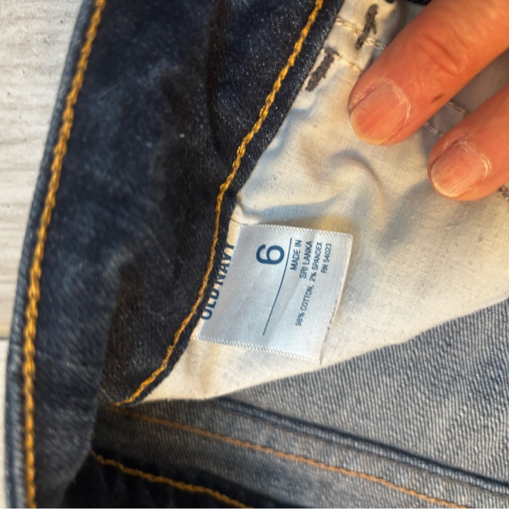 Old Navy Denim Skirt - Picture 4 of 9